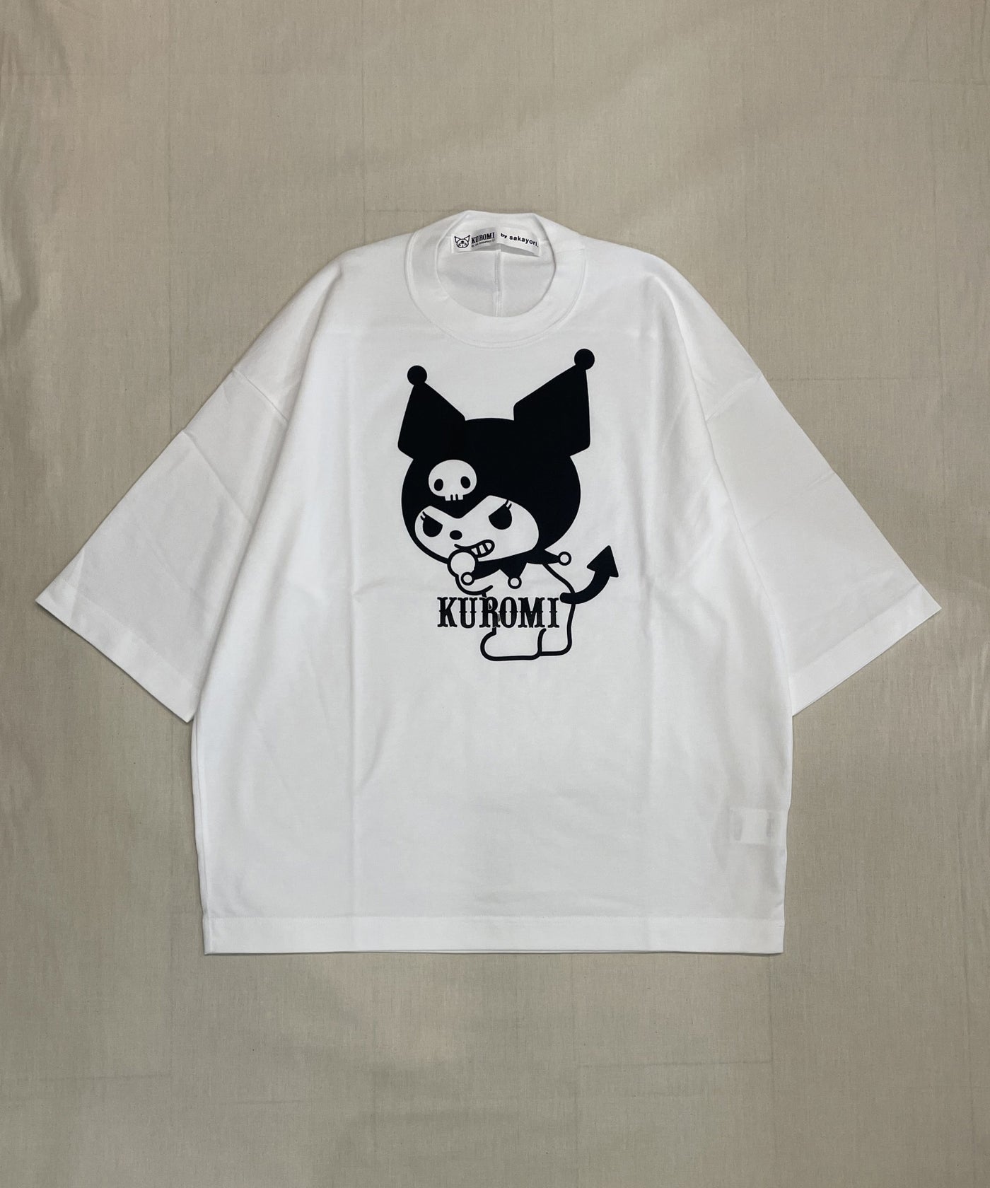 KUROMI'S round half sleeve T-SHIRT (Turn around) – Sakayori